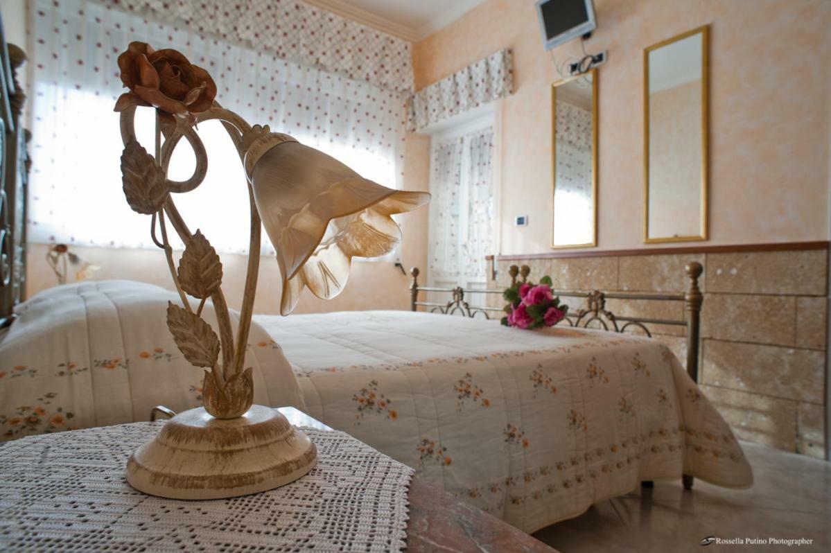 La Baronessa Villa Tiggiano Buitenkant foto